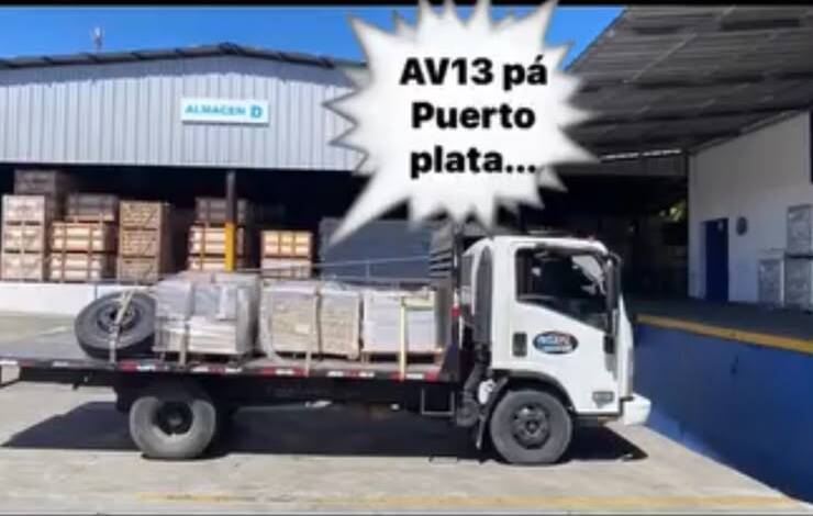 AV13 realizando transporte de mercancías